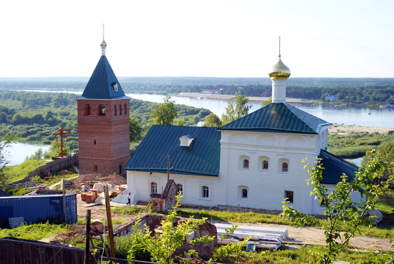 Служба в Дзержинский монастырь