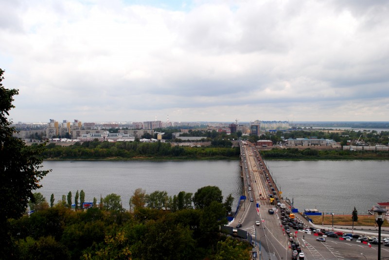 Нижний новгород канавинский. Стелла Нижний Новгород у Канавинского моста. Панорама Канавинского моста. Канавинский мост Нижний Новгород вид с улицы Черниговской. Нижний Новгород Канавинский район фотографии сверху.