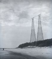   (525px-Shukhov_Oka_Towers_1988_photo_by_Igor_Kazus[1].jpg, 46.04 Kb, 1045 )