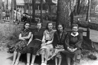    1956 .